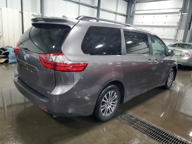 2020 TOYOTA SIENNA XLE for Sale